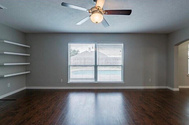 Building Photo - 18102 Spring Run Ln