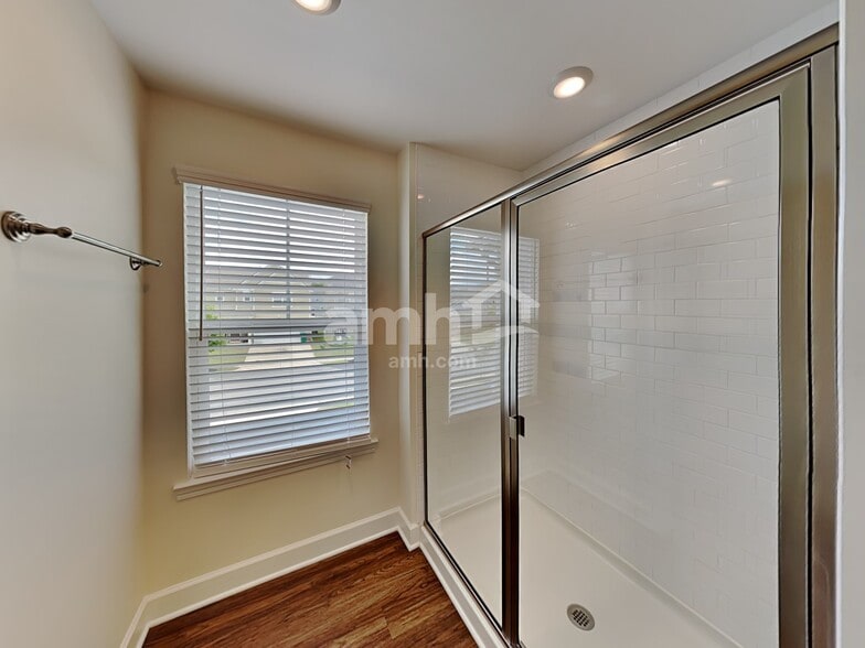 Building Photo - 5229 Lake Maxwell Dr