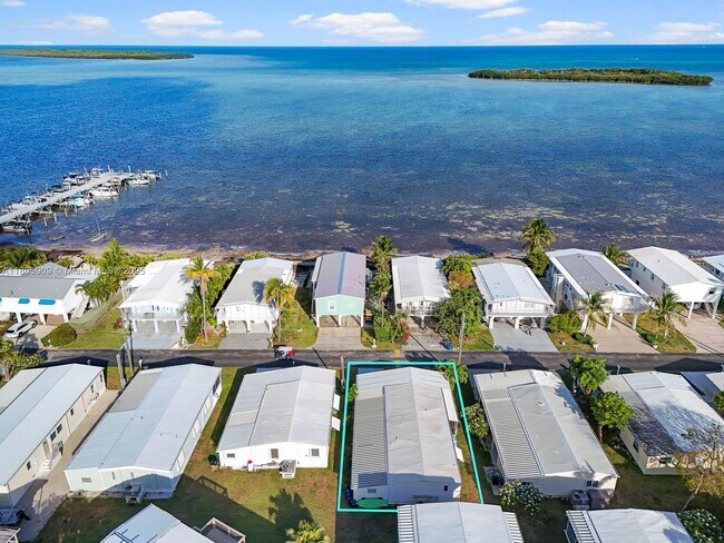 Building Photo - 806 S Jade Dr