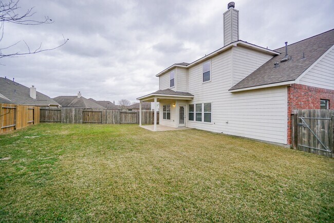 Building Photo - 1323 Colonial Manor Dr