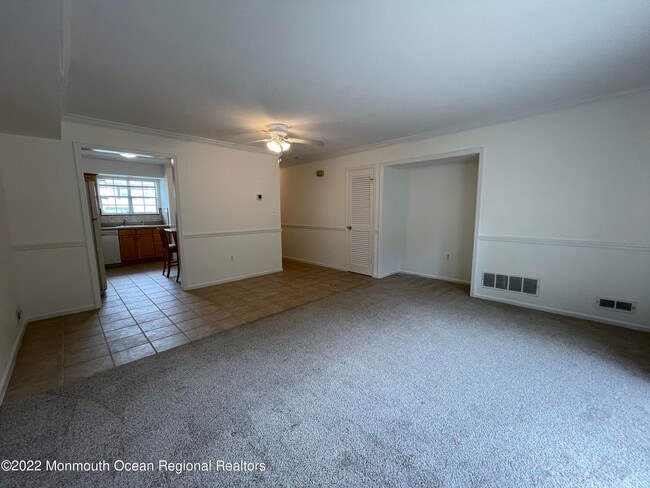 Building Photo - 694 Darlington Dr