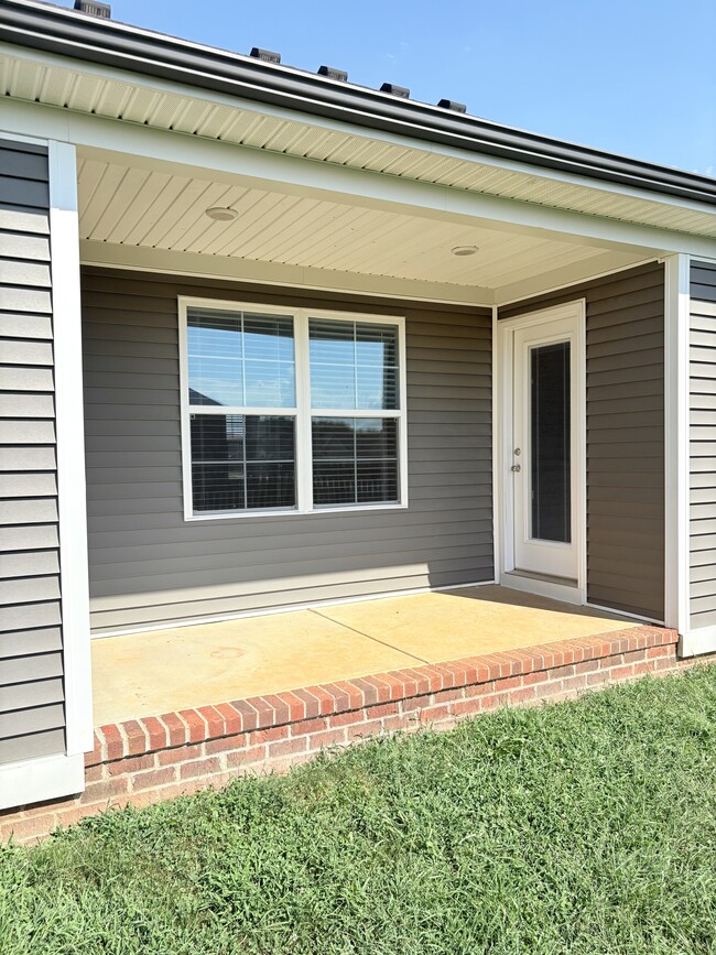 Building Photo - 791 Pleasant Meadow Ln