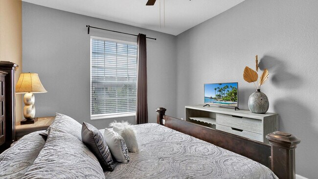 Building Photo - 2301 Butterfly Palm Way