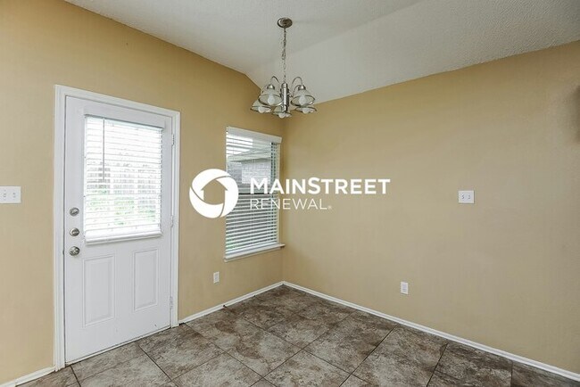 Building Photo - 3 Bedroom Pet-Friendly Home in Fort Worth,...