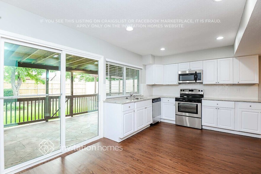 Building Photo - 7304 Catbrier Ct