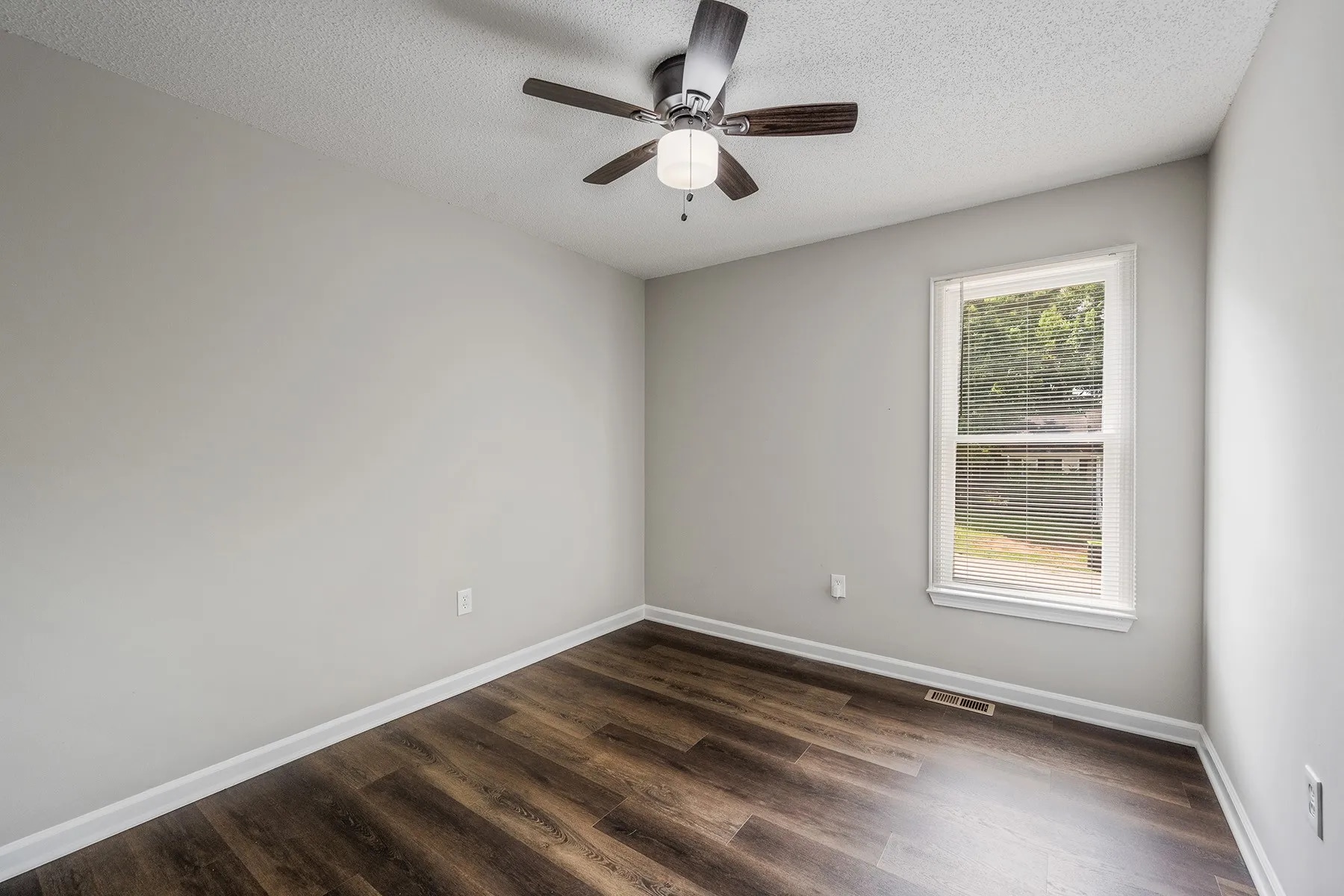 Building Photo - 14 Villa Rosa Ln