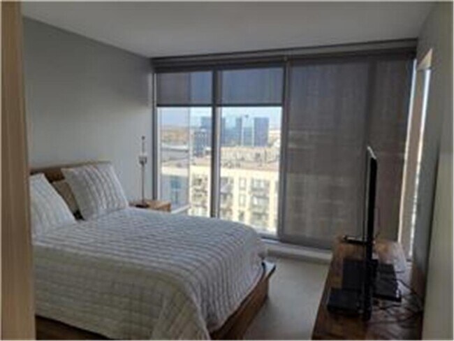 Building Photo - 8161 33rd Ave S