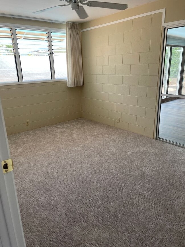 Building Photo - Aikahi Park