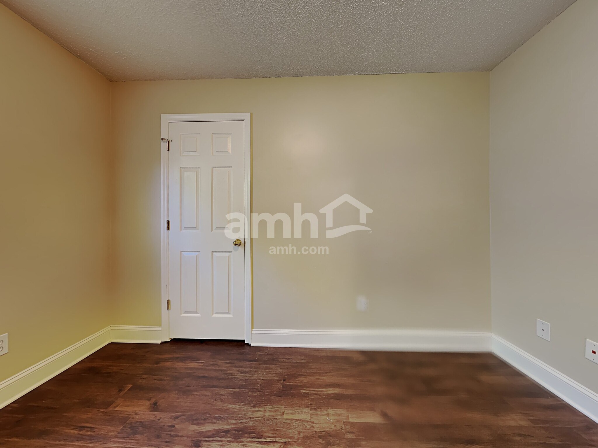 Building Photo - 6217 Highland Brook Dr