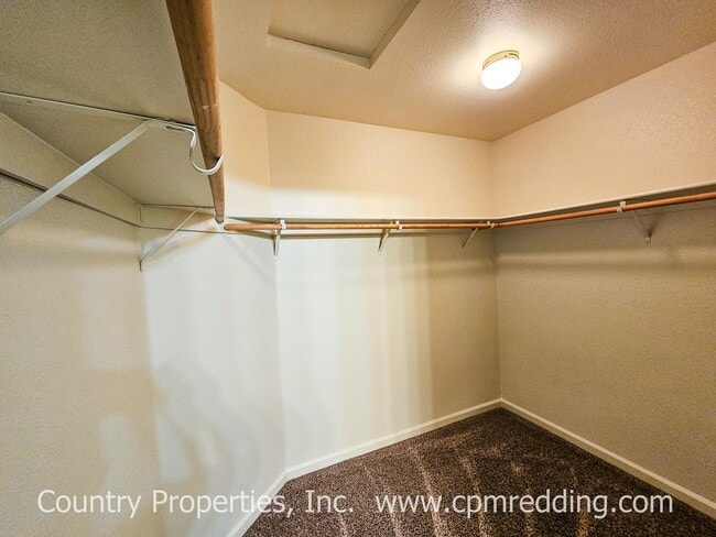 Building Photo - 3 Bedroom House on Cul-De-Sac Available Soon!