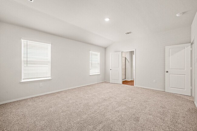 Building Photo - BRAND NEW HOUSE LOCATED IN RIVERSTONE AT WESTPOINTE SAN ANTONIO TX 78253