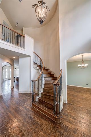 Building Photo - 1505 E Branch Hollow Dr
