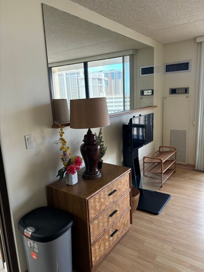 Building Photo - Available May 1, 2026 | Furnished 1 Bedroom, 1 bathroom and 1 assigned parking