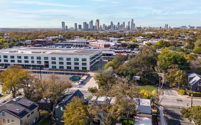 Building Photo - 631 Tillery St