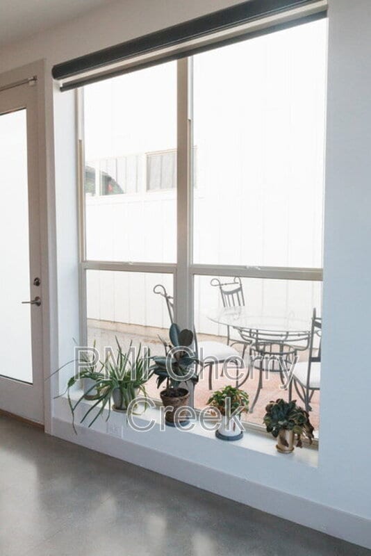 Building Photo - 2819 Jackson St