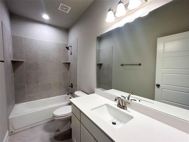 Building Photo - 2141 Layla Dr