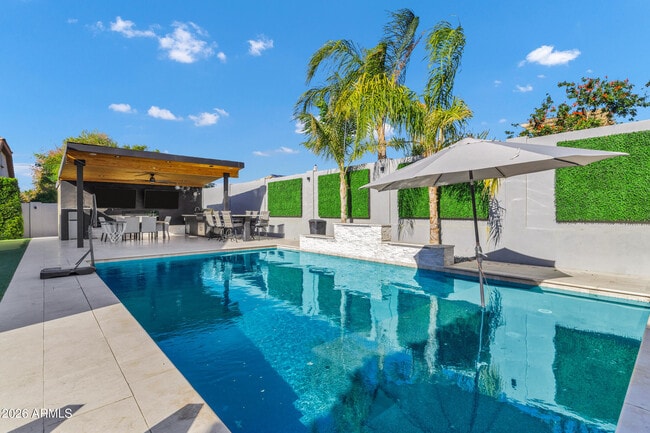 Building Photo - 9558 W Harmony Ln