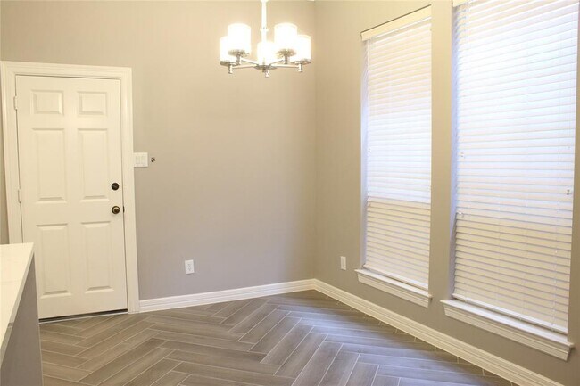 Building Photo - 13527 Brookbluff Ln