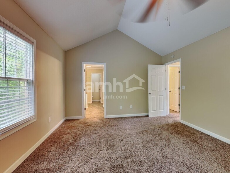 Building Photo - 1269 Beaverton Trail