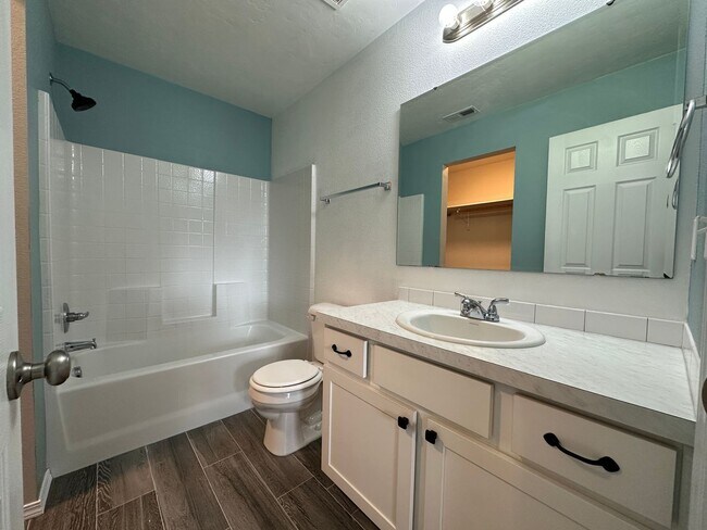 Building Photo - 3bed, 2bath, 1,125sq.ft. home in Virginia Park - North Caldwell near D&B