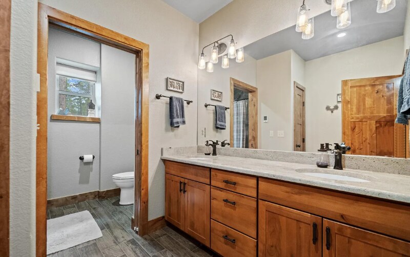 Building Photo - 1241 Woodland Valley Ranch Dr