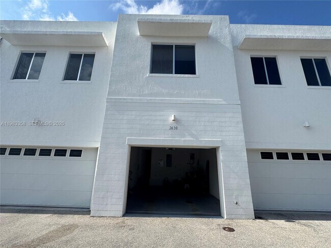 Building Photo - 2630 NE 213th St