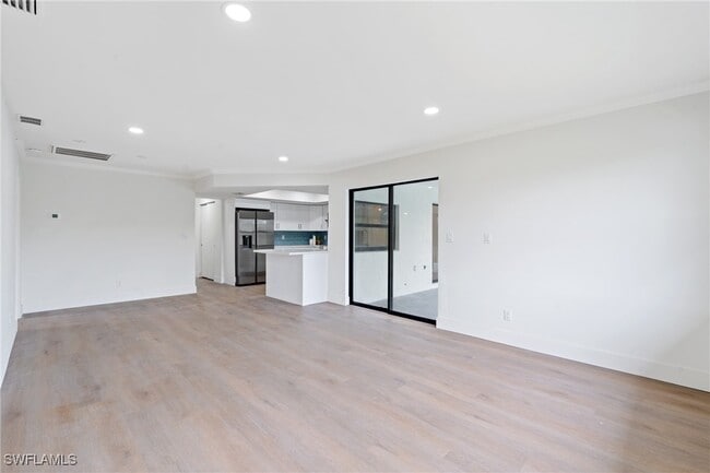Building Photo - 4742 25th Ave SW