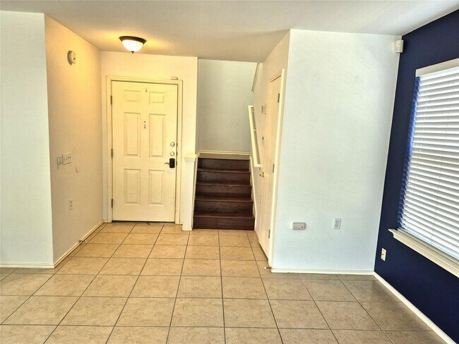 Building Photo - 1139 Emmitt Run