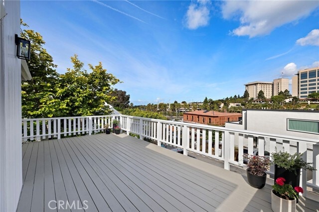 Building Photo - 226 La Jolla Dr
