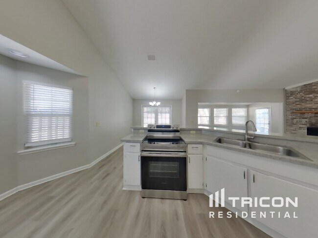 Building Photo - 8826 Nature View Ln W