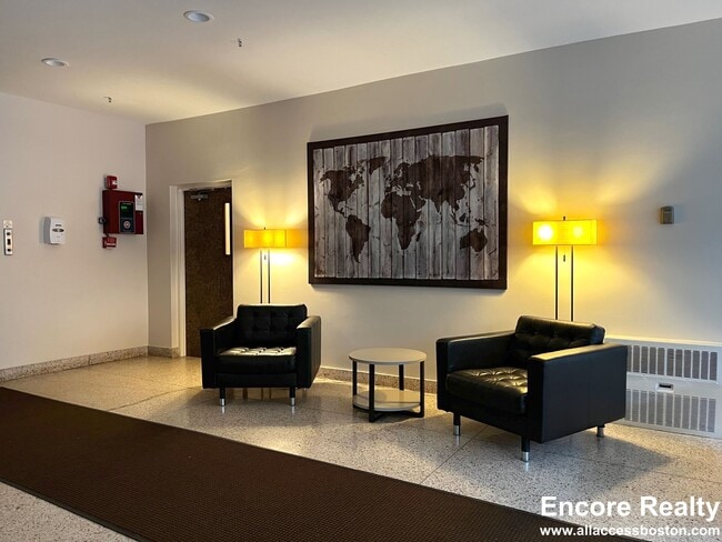 Building Photo - 216 Saint Paul St