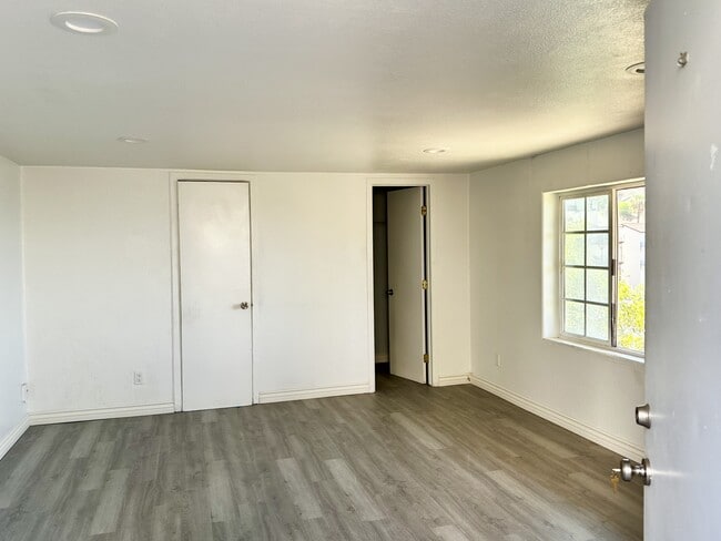 Building Photo - 9423 Eucalyptus St