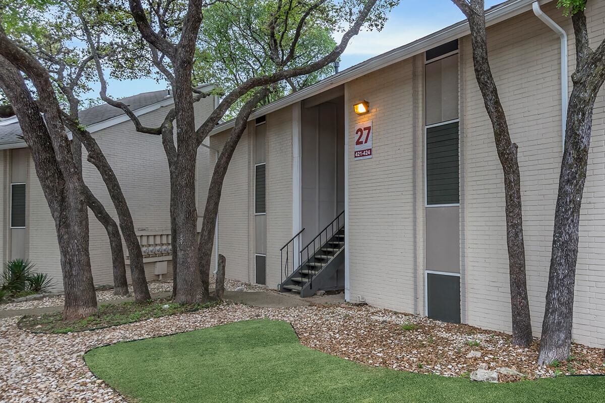 Avistar At Wood Hollow Austin Tx Apartment Finder