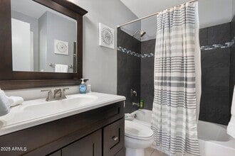 Building Photo - 6921 E Osborn Rd