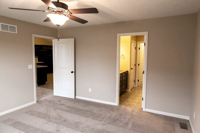 Building Photo - 3620 Chardonnay Ct