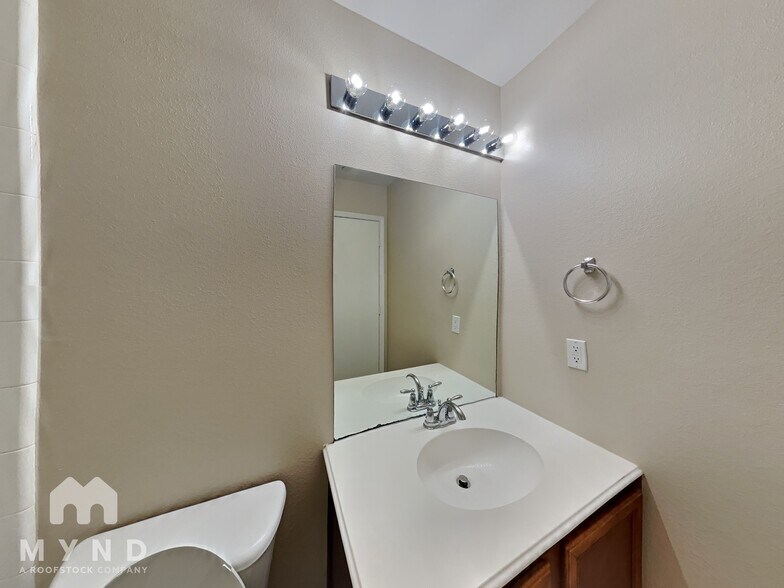 Building Photo - 4812 Heather Glen Trail