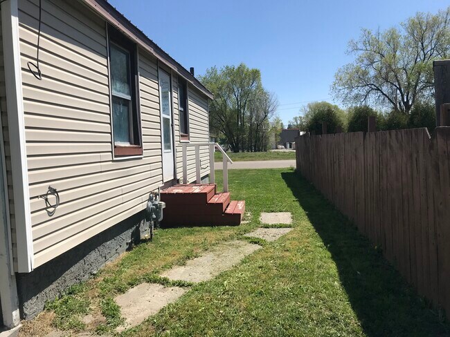 Backyard - 110 Topaz St