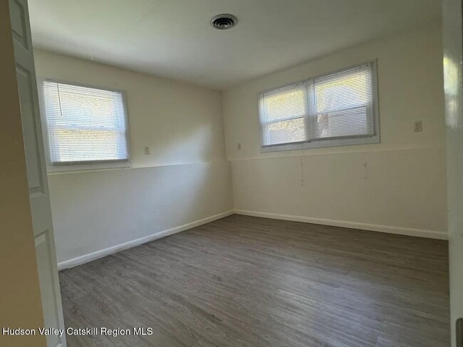 Building Photo - 249 NY-32