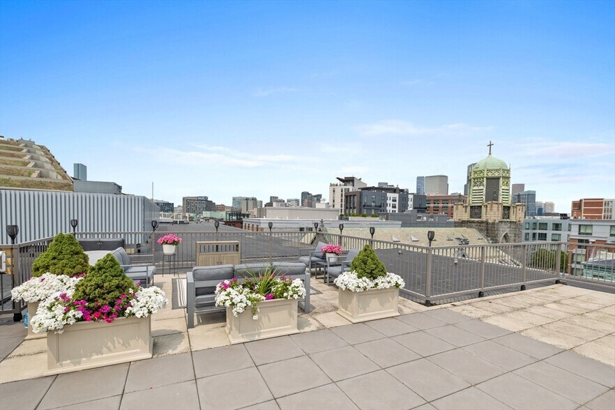 Building Photo - 150 Dorchester Ave