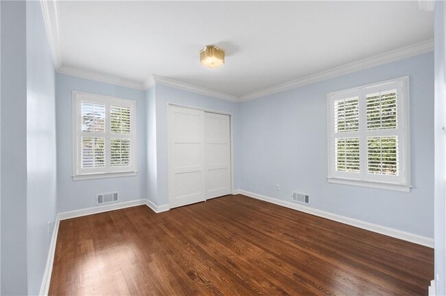 Building Photo - 128 Osner Dr NE