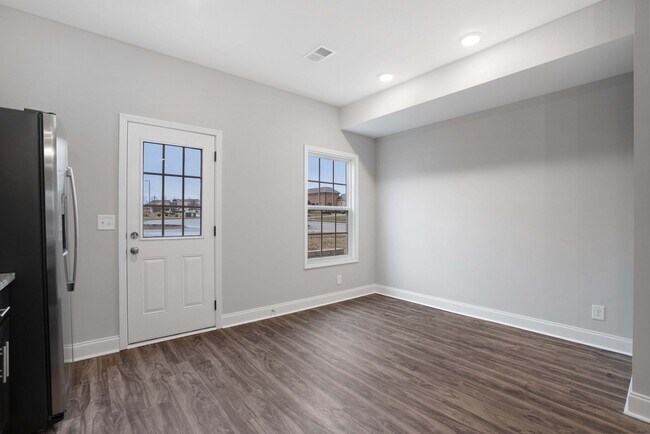 Building Photo - Pro Park Villages # 105