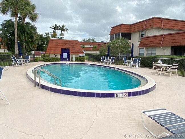 Building Photo - 12011 Poinciana Blvd