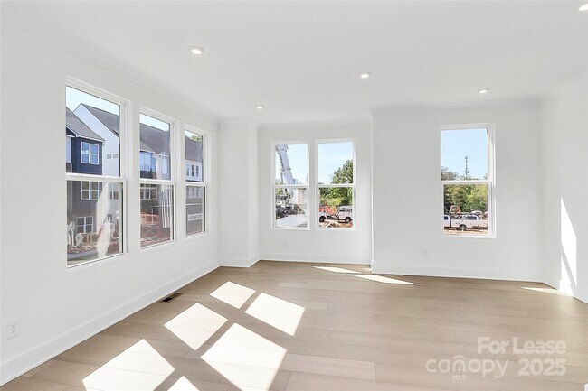 Building Photo - 1103 Kokomo Ln