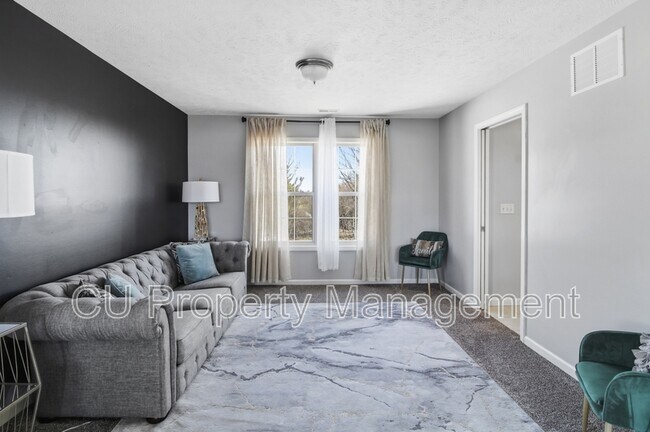 Building Photo - 2950 E Stone Creek Blvd