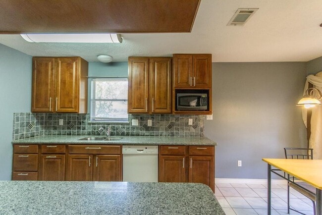 Building Photo - 5403 Timpani Dr