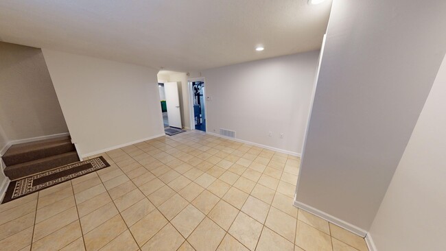 Building Photo - Updated 3 Bed 1 Bath in North Allegheny Sc...