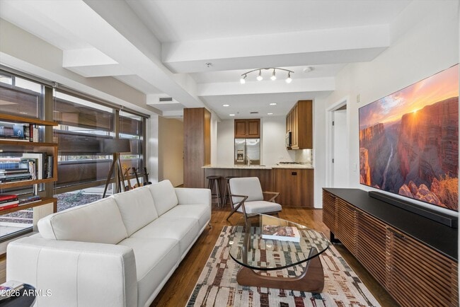 Building Photo - 7157 E Rancho Vista Dr