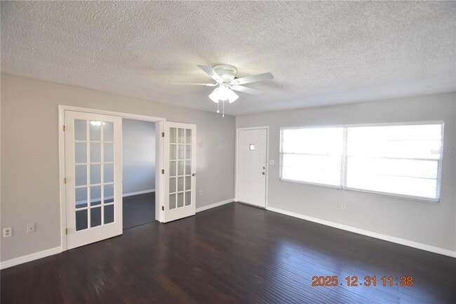 Building Photo - 1134 SE 2nd St