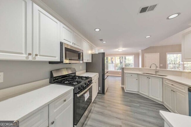 Building Photo - 4804 Thicket Path NW