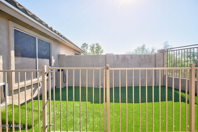 Building Photo - 10278 E Tierra Buena Ln